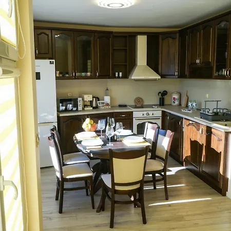 Grand Bogoridi - Center Near To Sea And Sea Garden Apartment Burgas