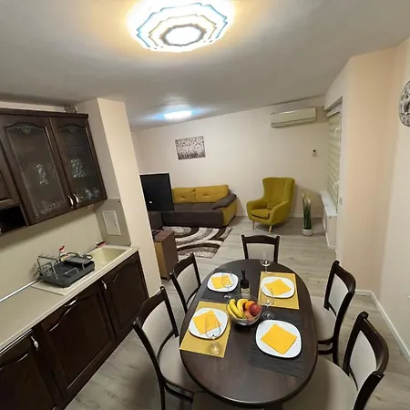 Grand Bogoridi - Center Near To Sea And Sea Garden Апартамент *