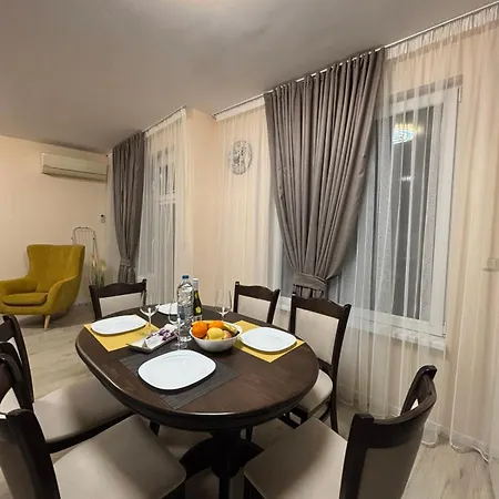 Апартамент Grand Bogoridi - Center Near To Sea And Sea Garden