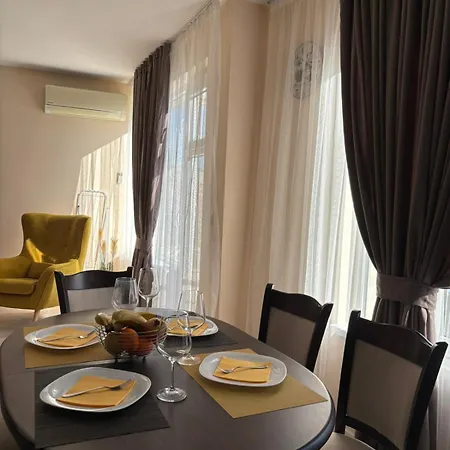 Grand Bogoridi - Center Near To Sea And Sea Garden *