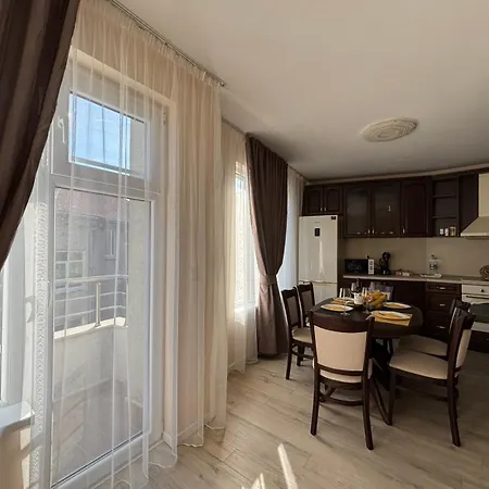 Апартамент Grand Bogoridi - Center Near To Sea And Sea Garden