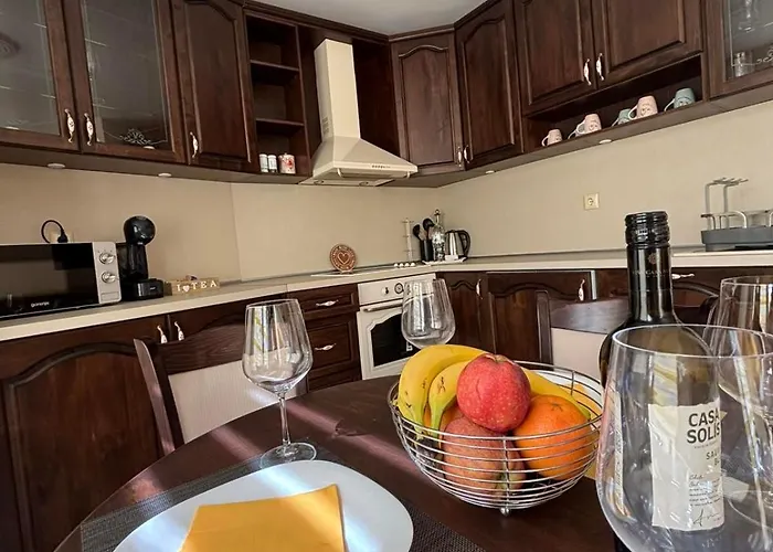 Grand Bogoridi - Center Near To Sea And Sea Garden 布尔加斯